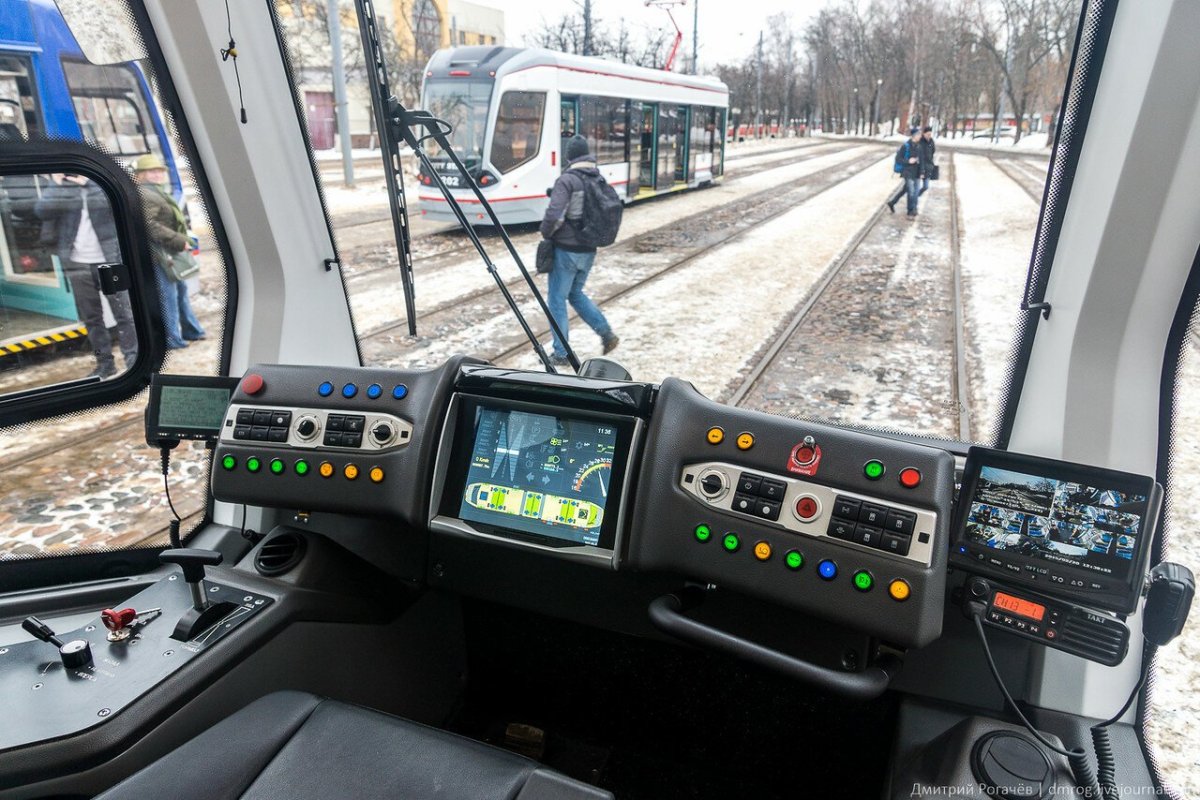 Кабина трамвая Витязь