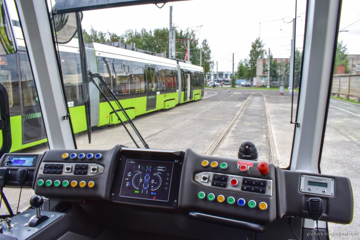 Трамвай Чижик кабина