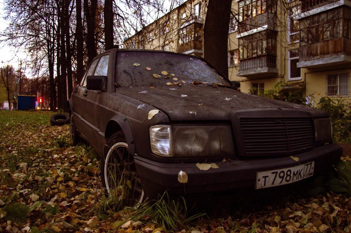 124 Мерседес заброшенный