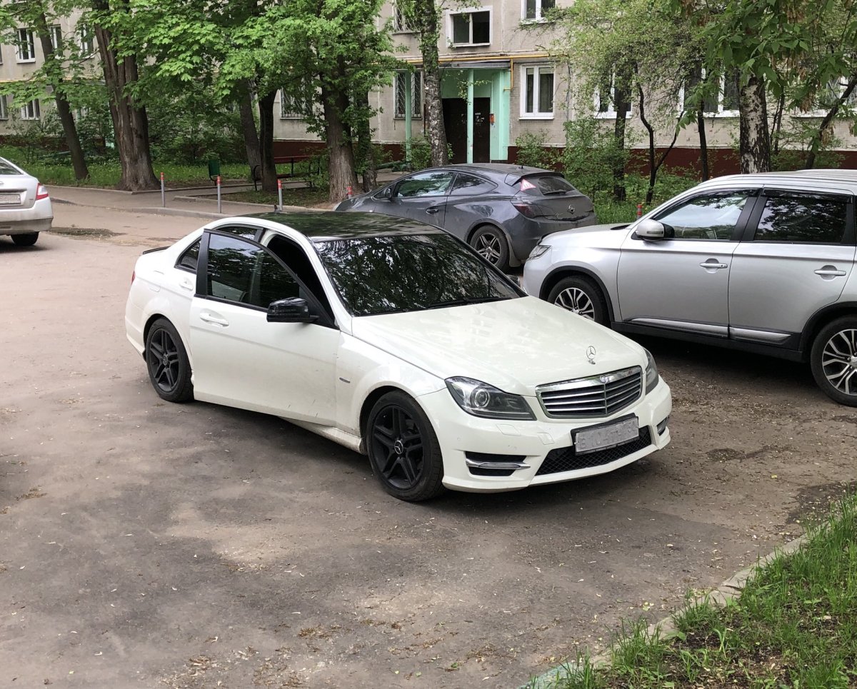 Мерседес в204 тонированный