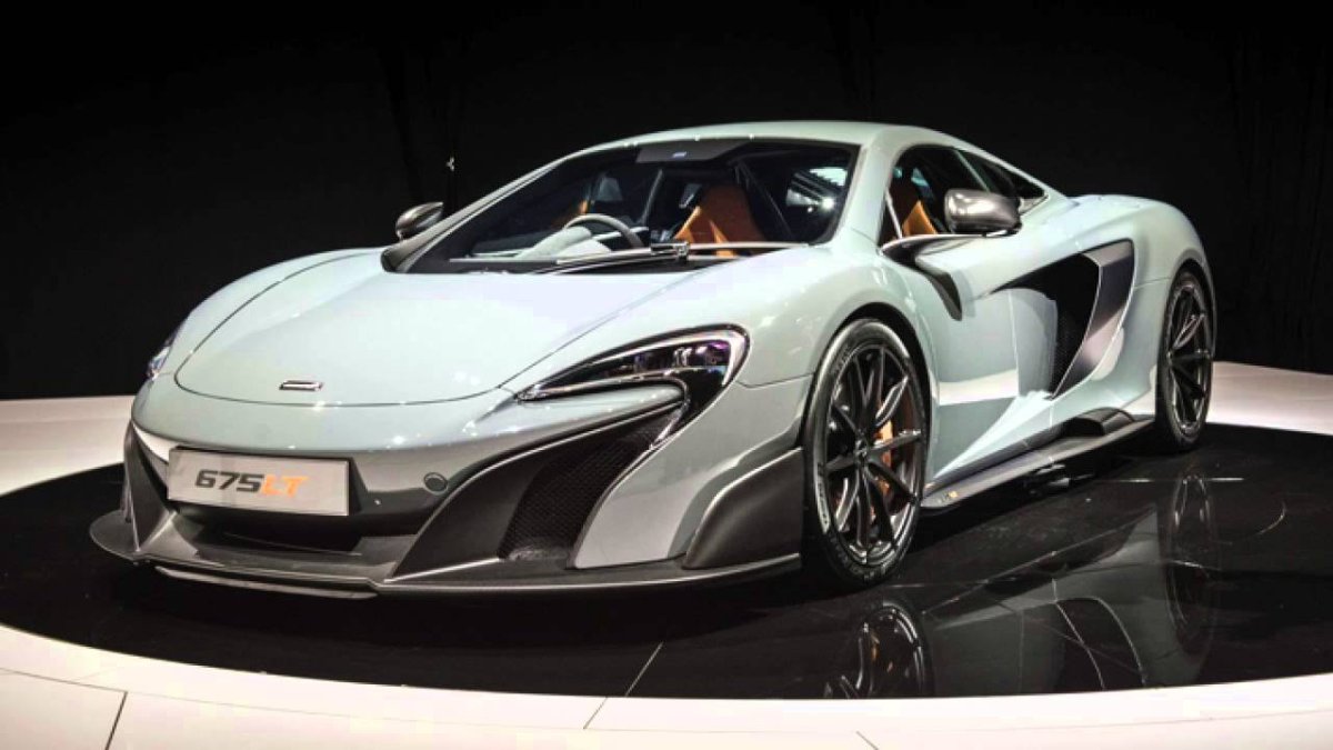 MCLAREN 670