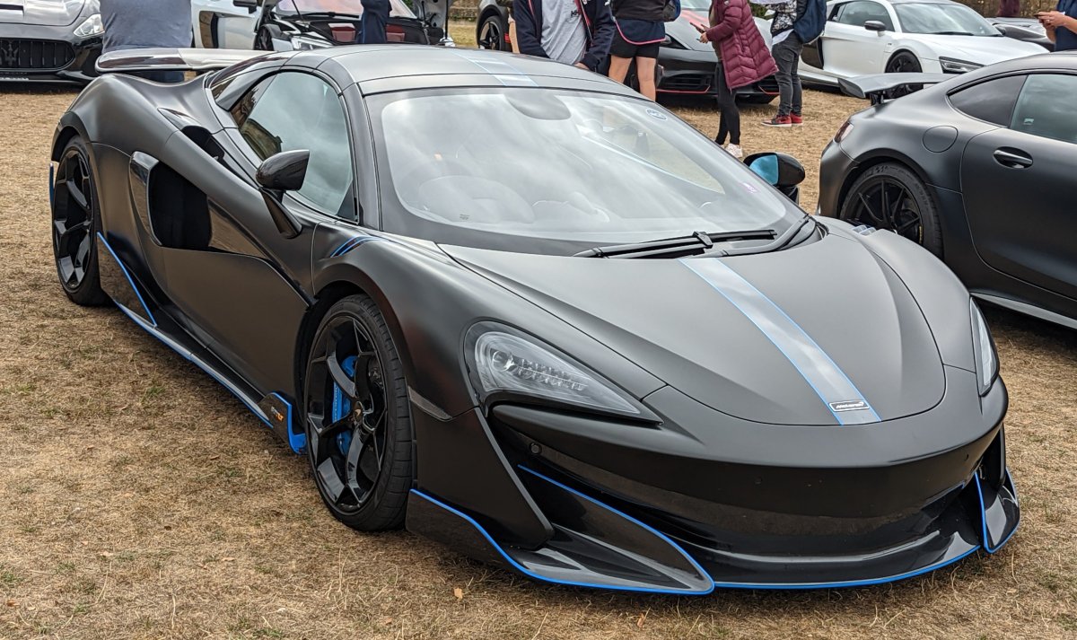 Макларен 570s