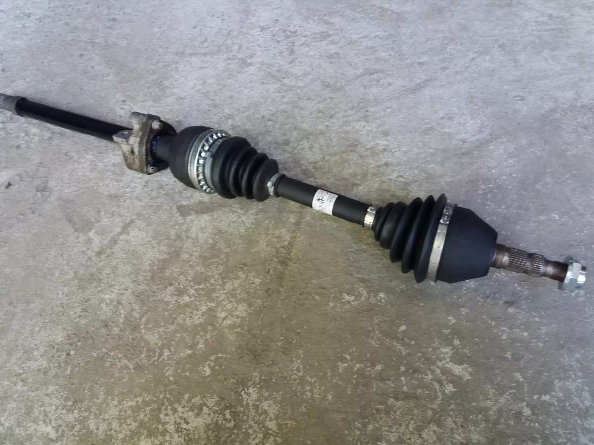 Правый привод Опель Зафира 1.7