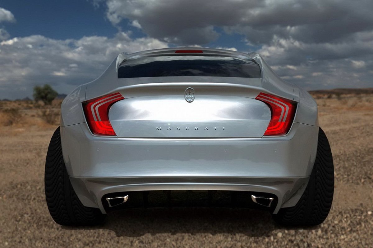 Мазератти кроссовер сзади