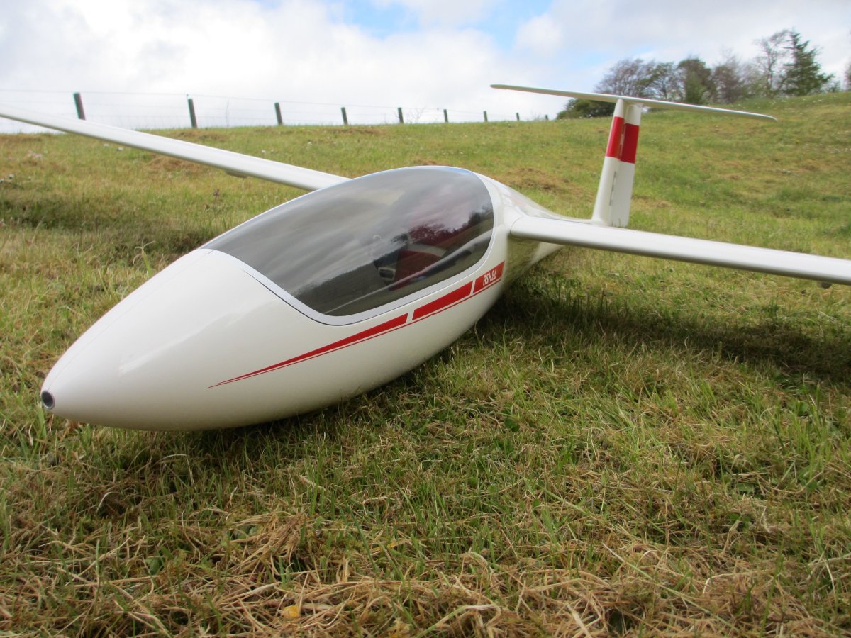 Ash 26 RC Glider