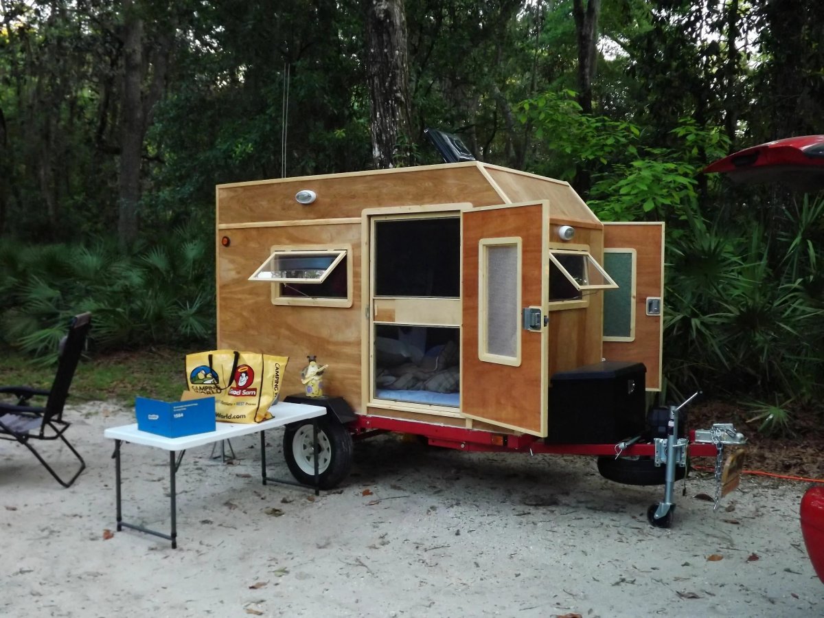 Mini Camper Trailer
