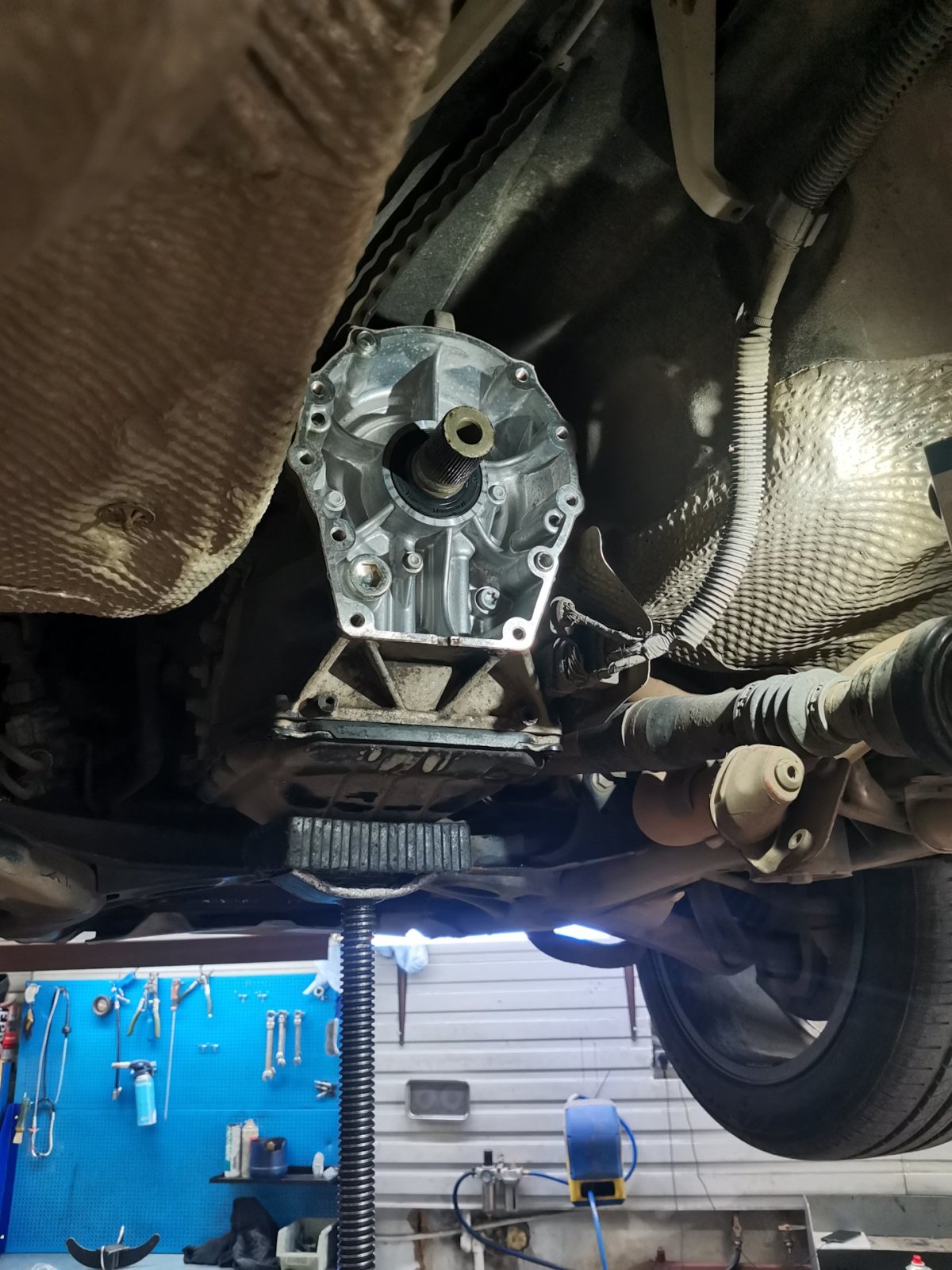 Опора раздатки Туарег