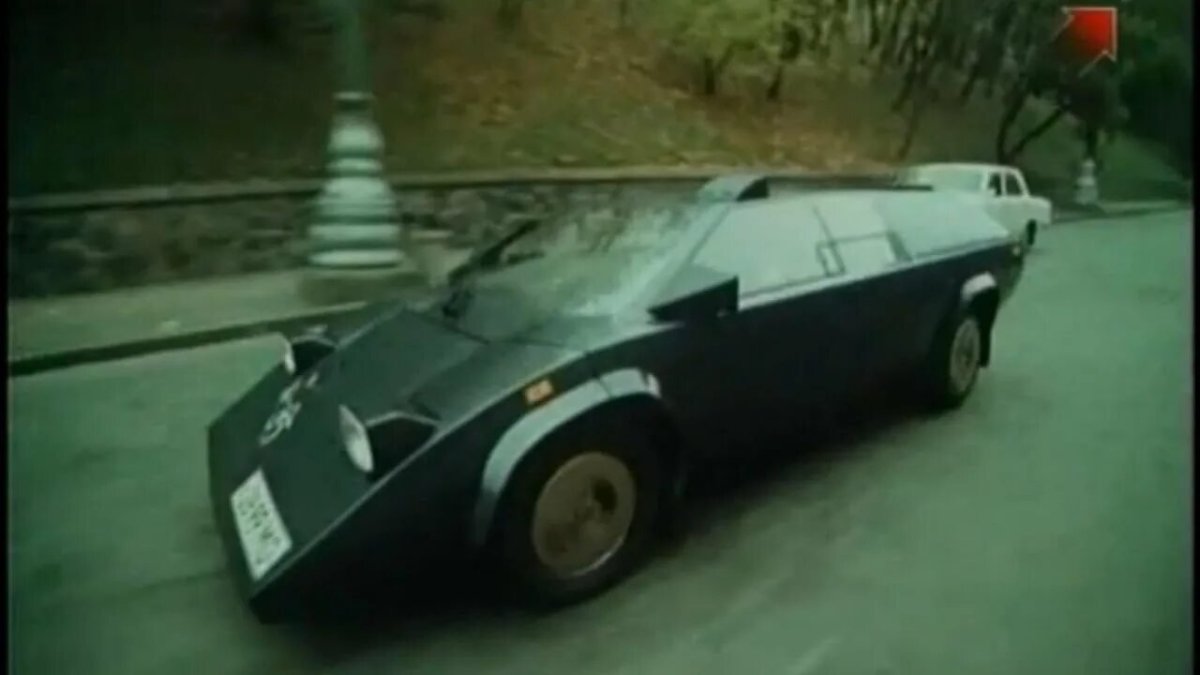 Лаура 1 автомобиль