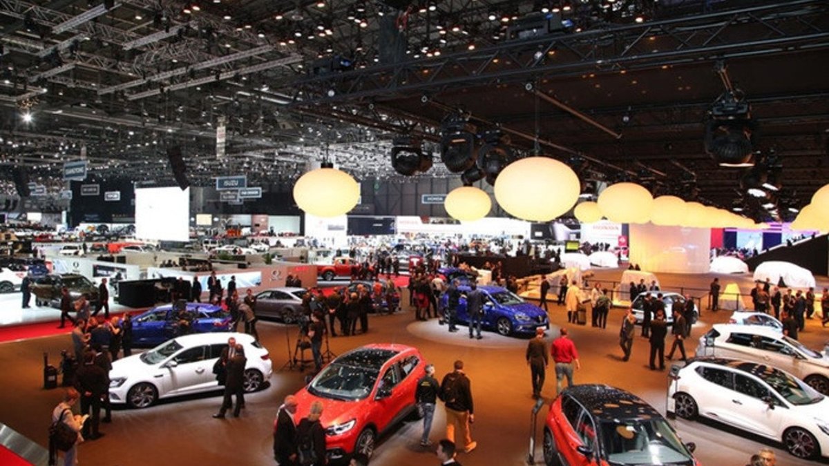 Автосалоны в Европе