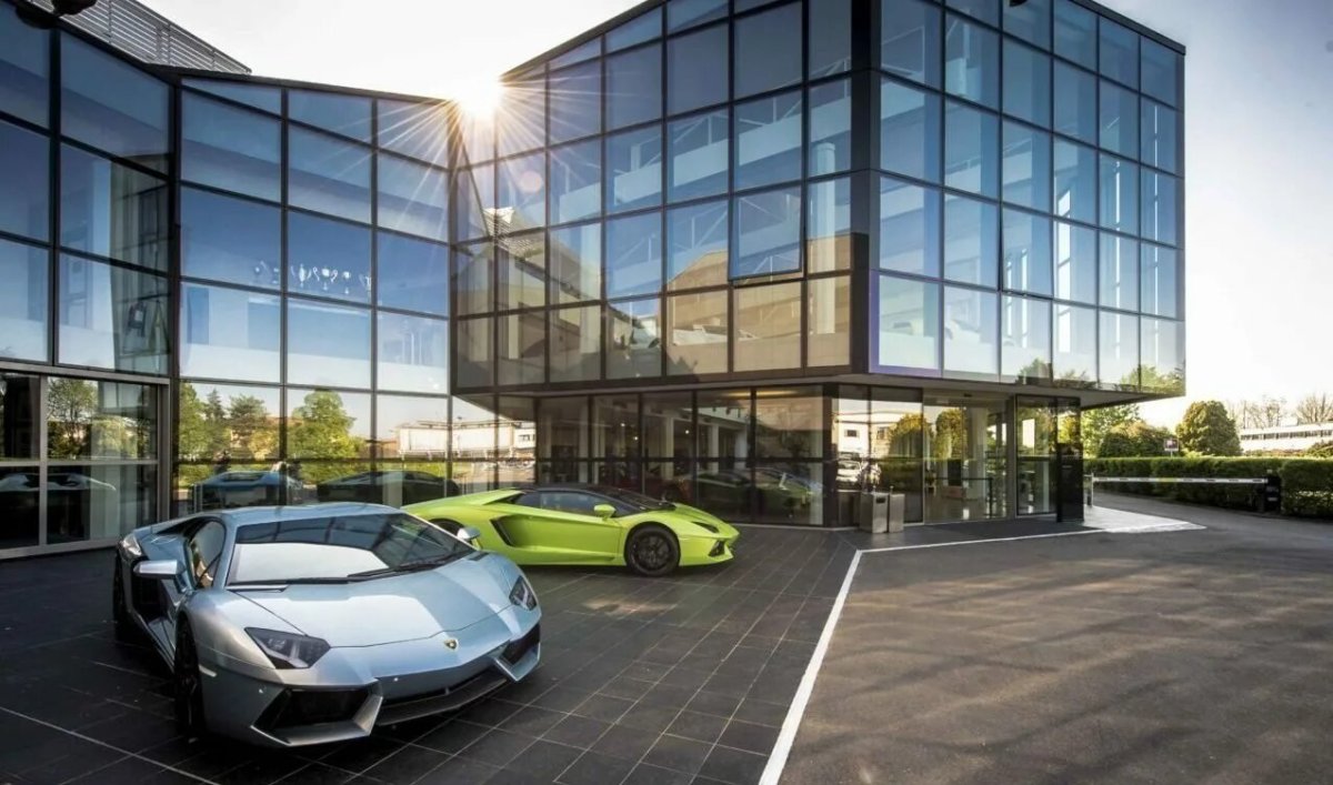 Завод Ламборджини в Италии
