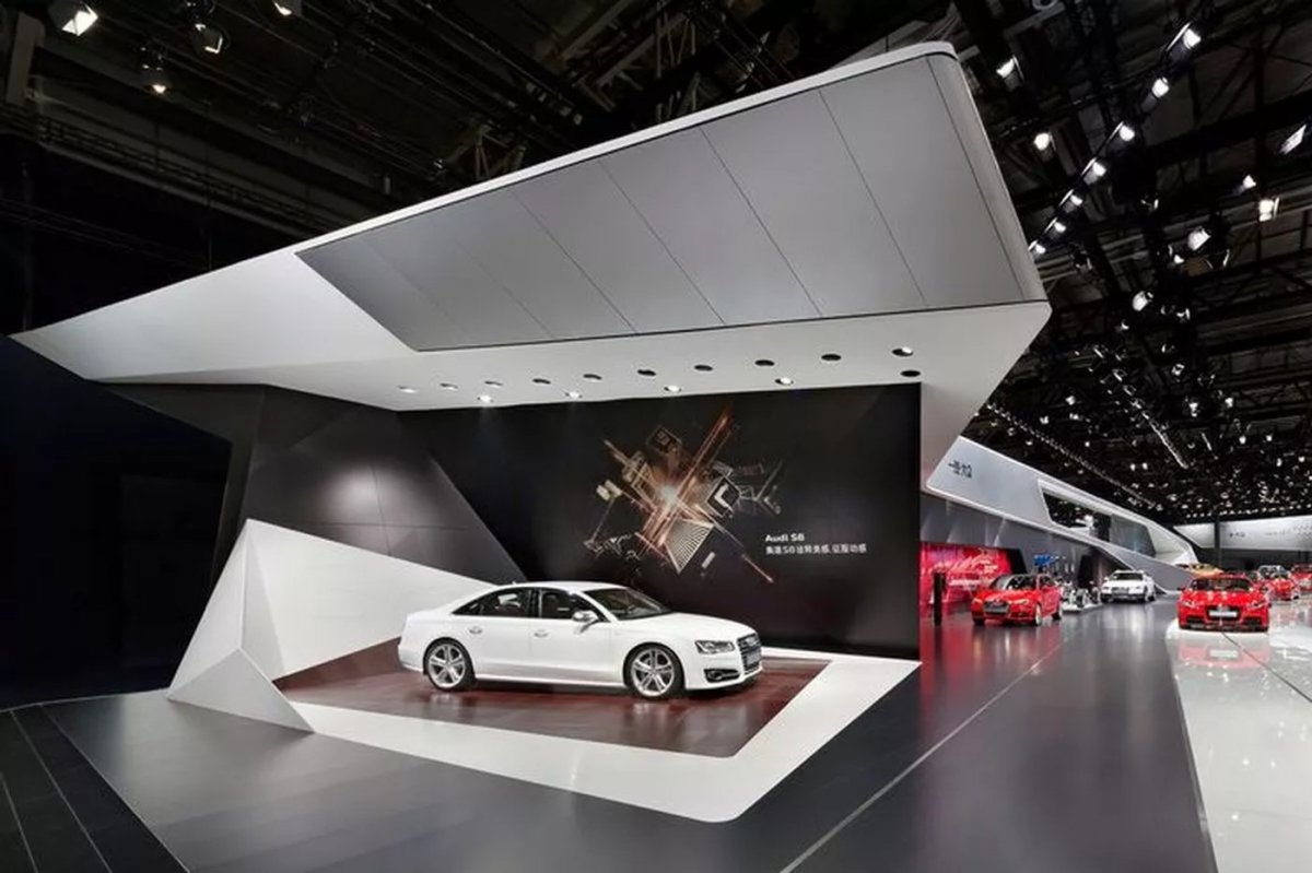 Выставочный стенд автомобиль