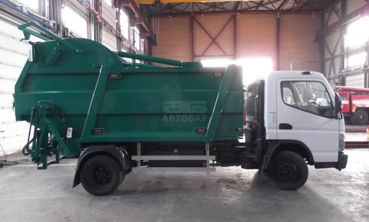 8 Мусоровоз