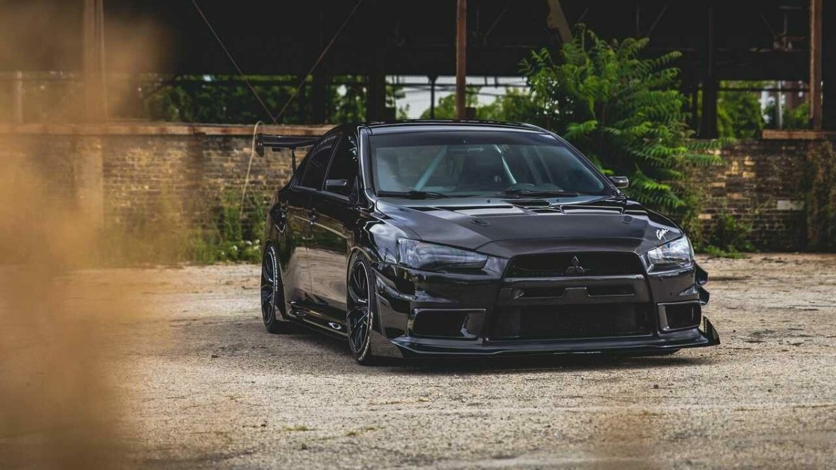 Mitsubishi EVO 10 чёрный