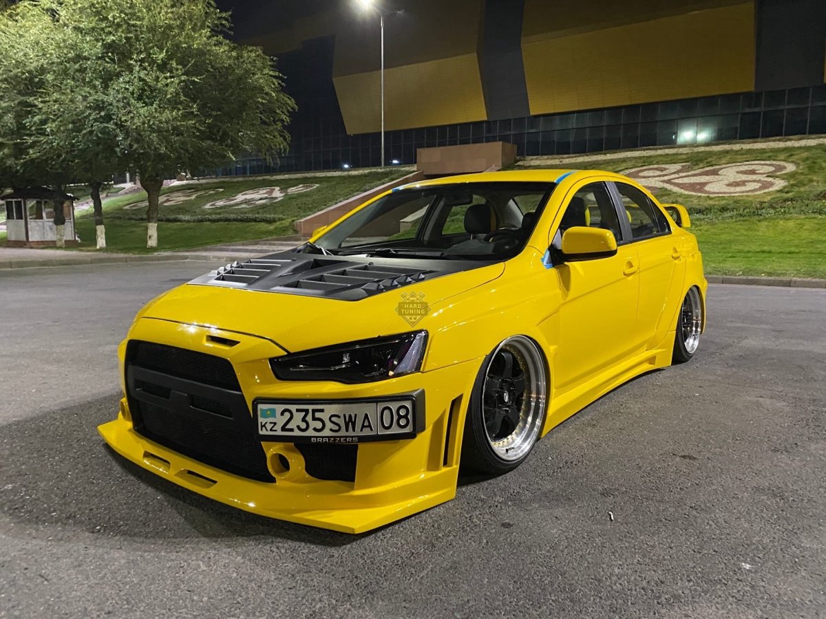 Gt 400 Accolade Лансер