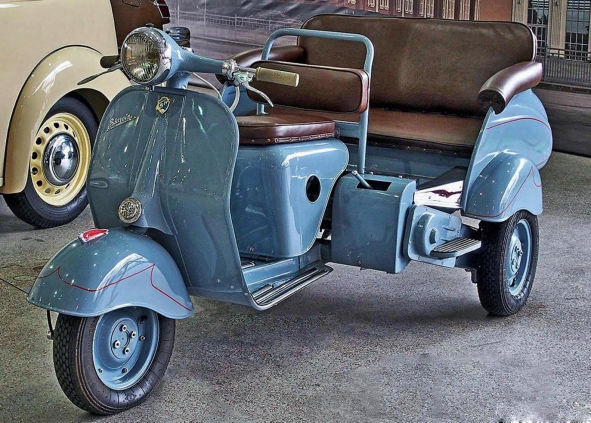 Грузовой мотороллер Вятка