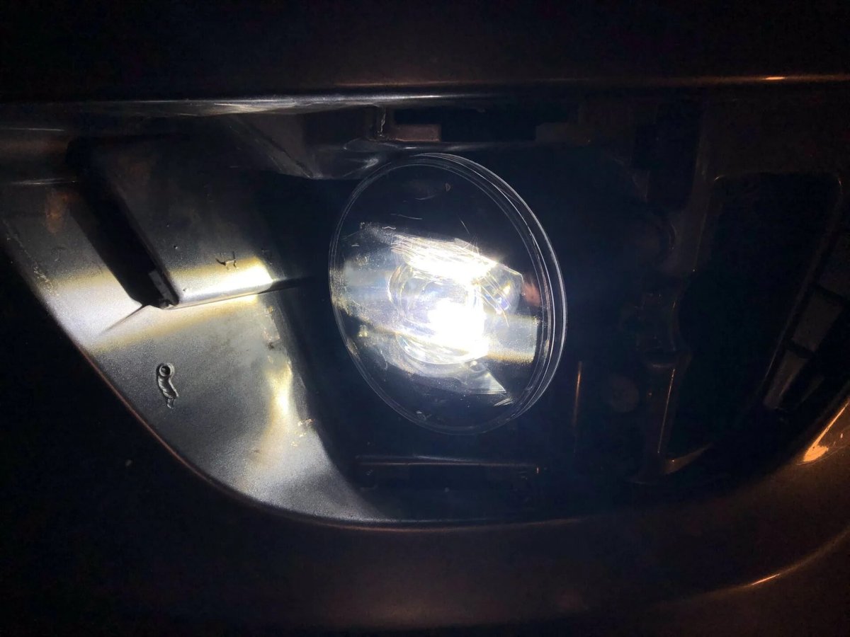 Противотуманки Ситроен с4