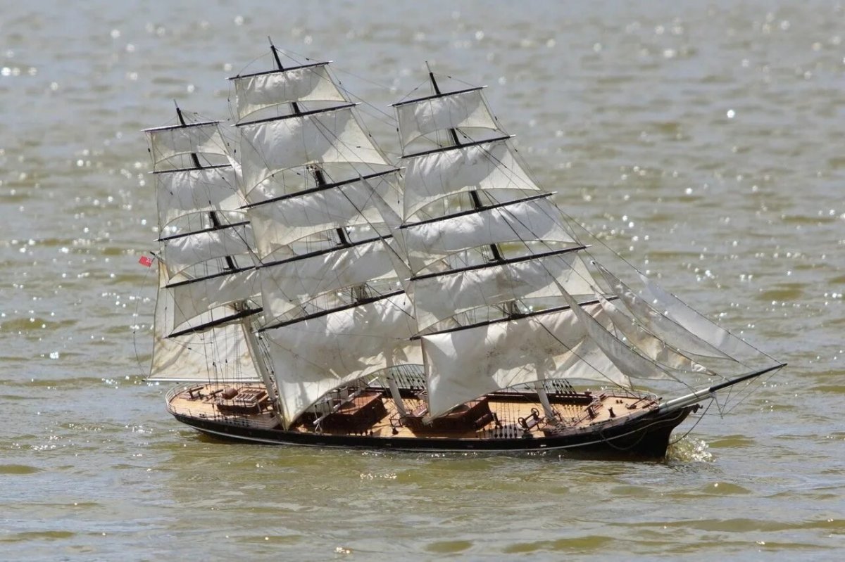 Фермопилы корабль