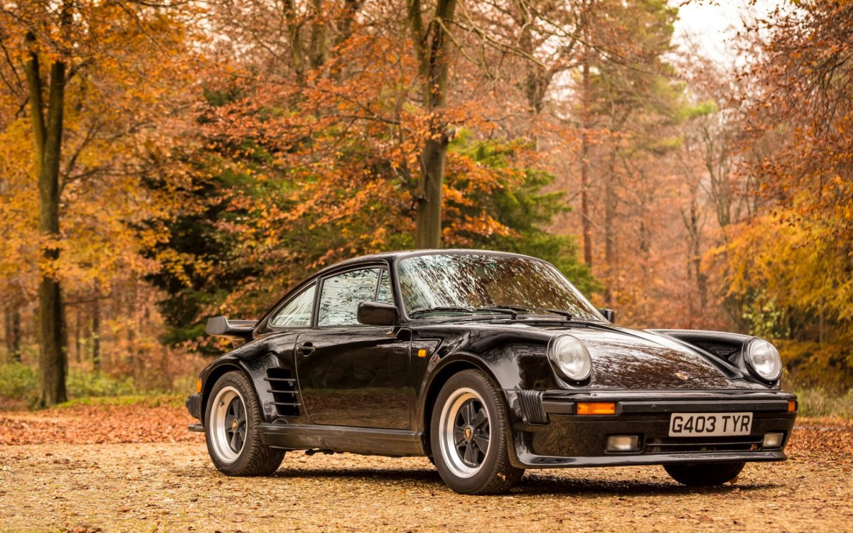 Porsche 930