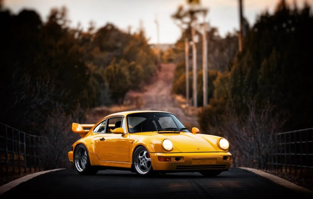 Porsche 911 Carrera RS 3.8