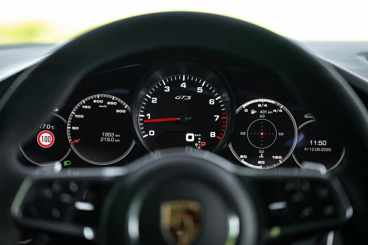 Porsche Cayenne 2020 салон