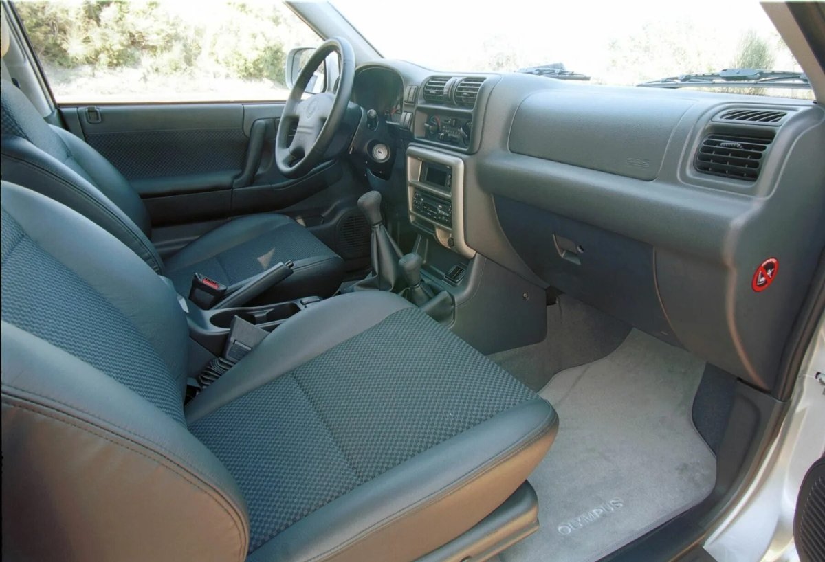 Opel Frontera салон 2004