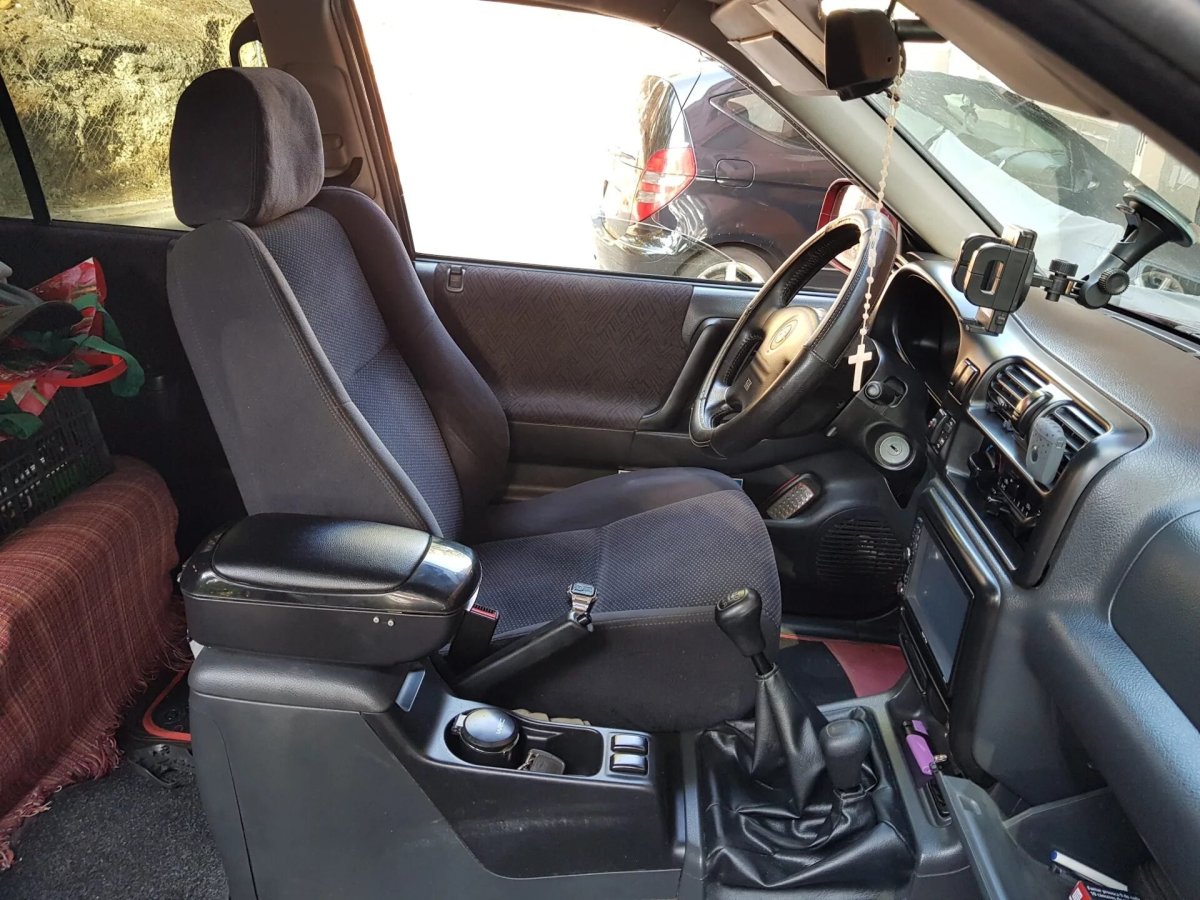 Опель Фронтера б салон