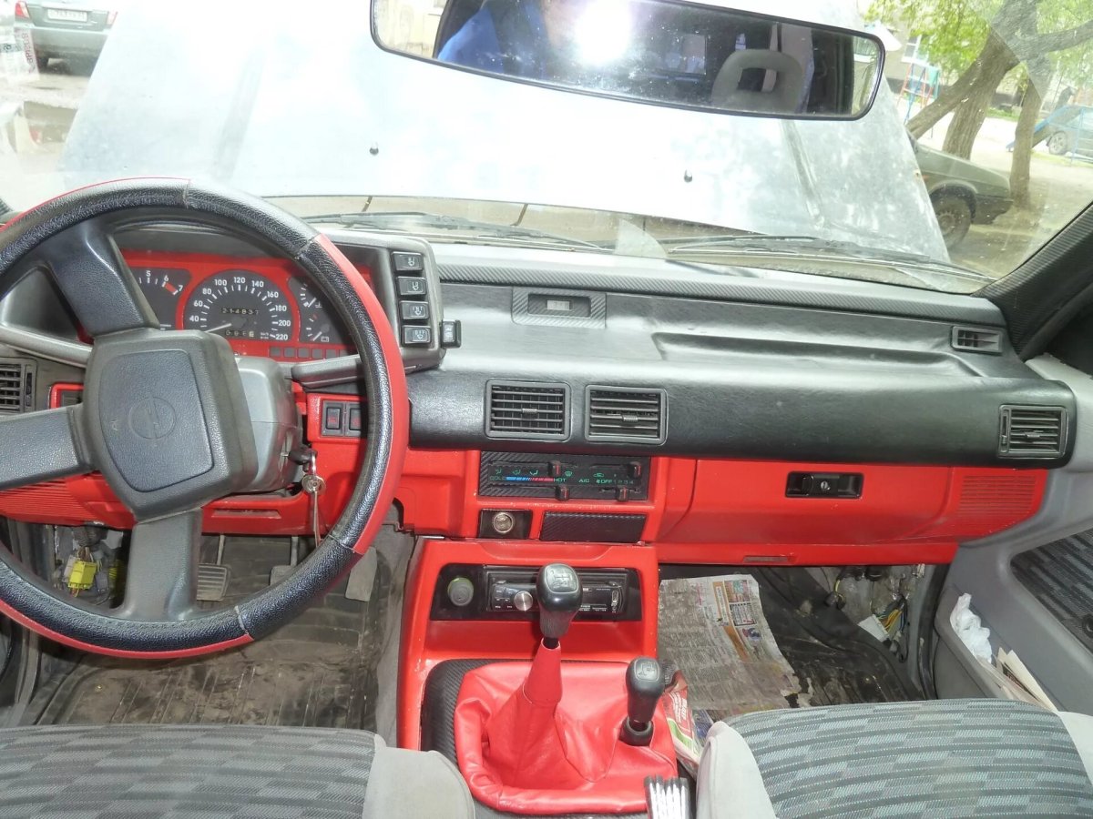 Opel Frontera a Sport салон