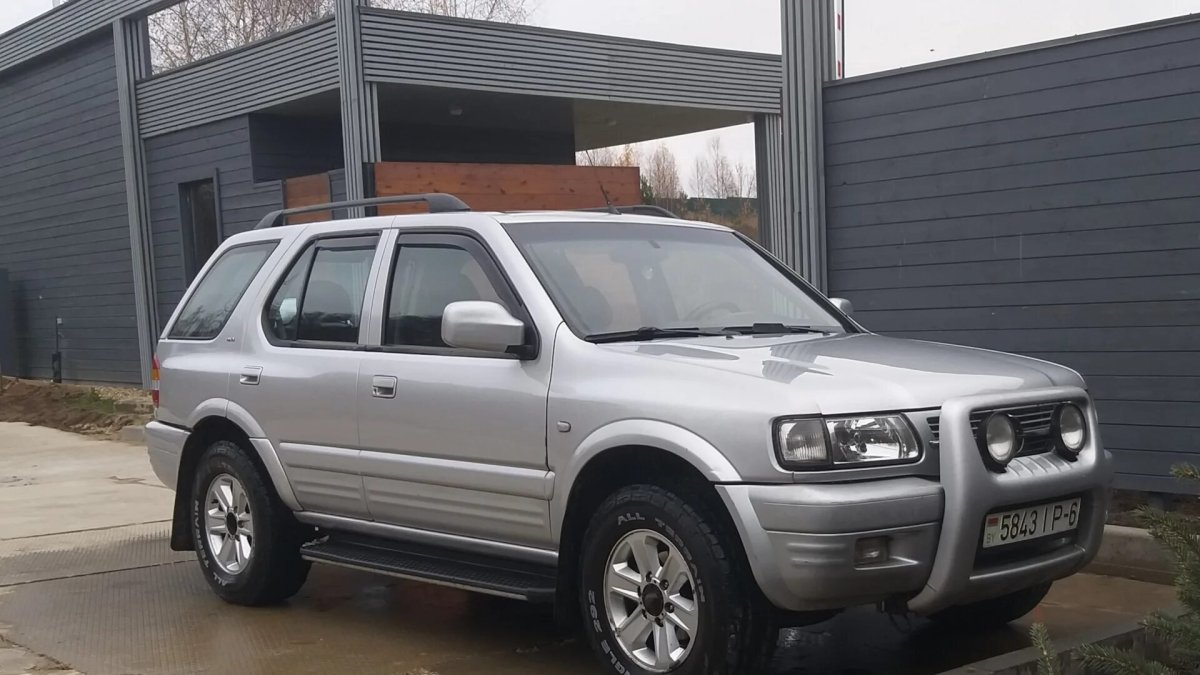 Опель Фронтера б 2.2 дизель