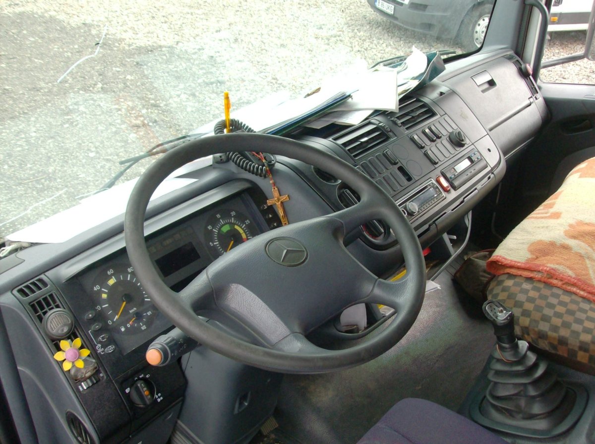 Мерседес Бенц Атего 815