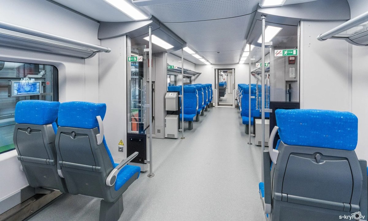 Поезд Ласточка внутри вагона