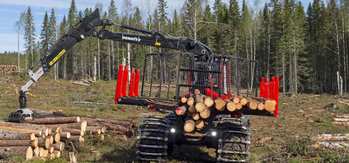 Форвардер Komatsu 875