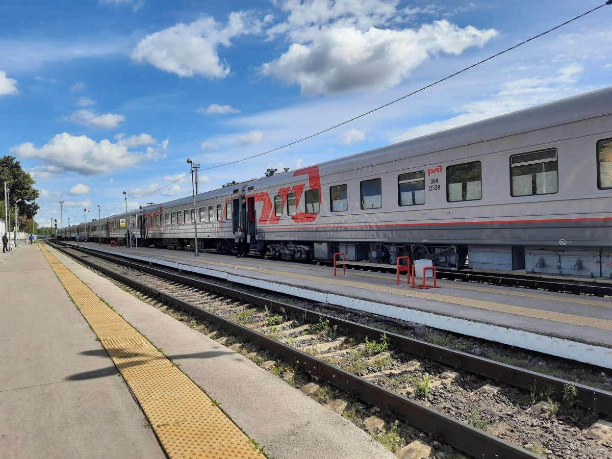 Пассажирский поезд