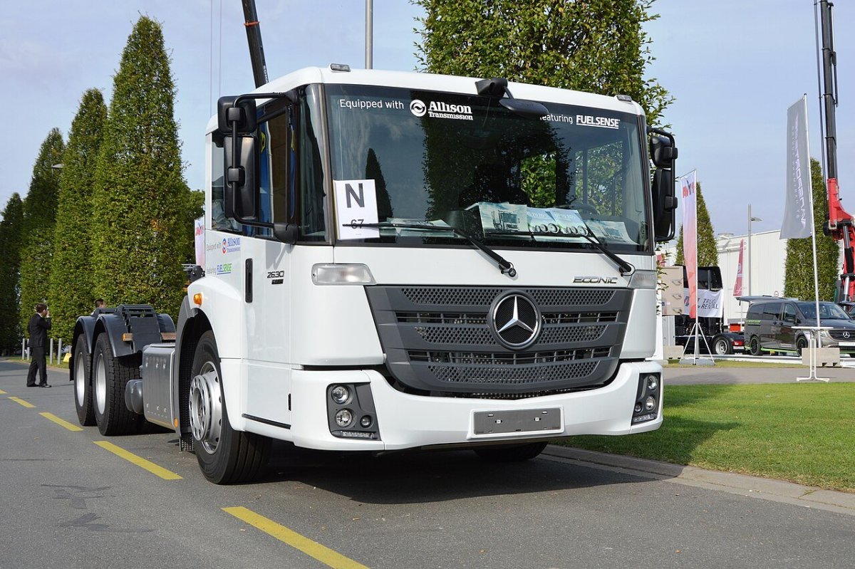 Mercedes-Benz Econic 2630