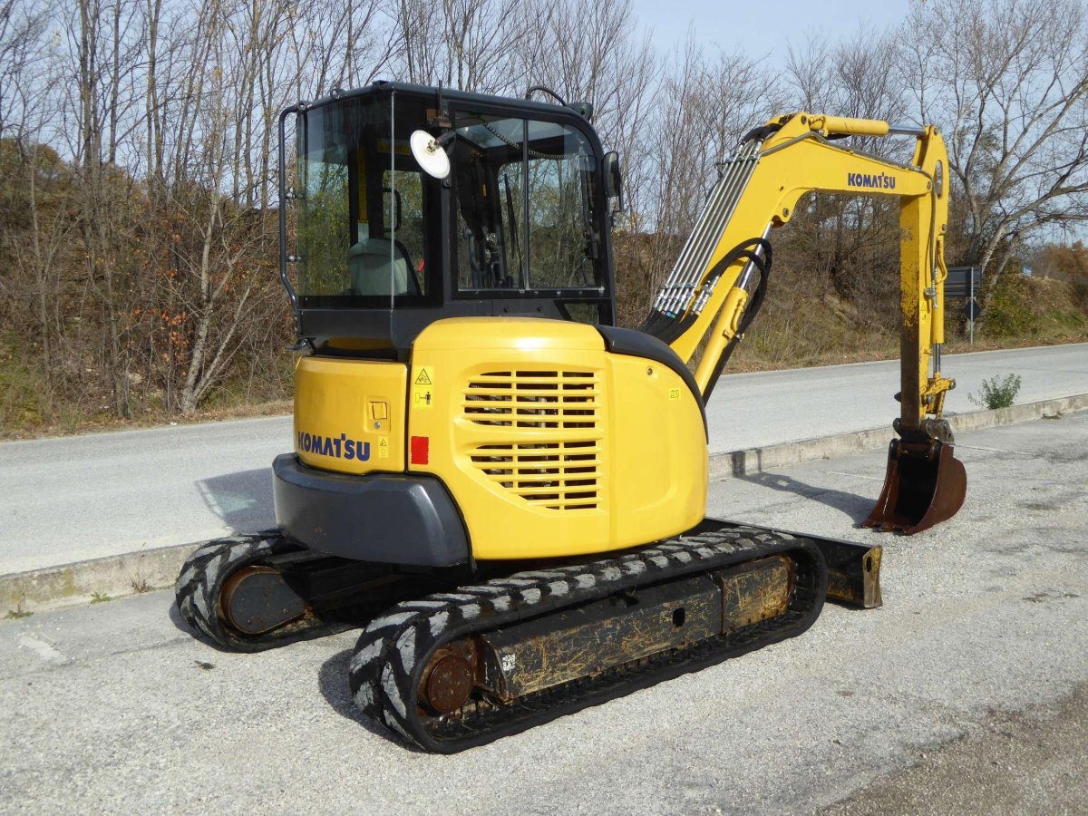 Komatsu pc35mr-3
