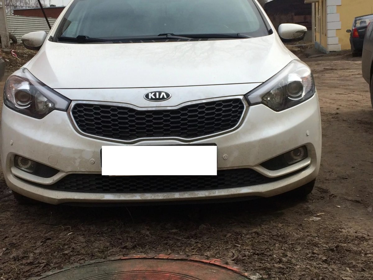 Би линзы Kia Cerato