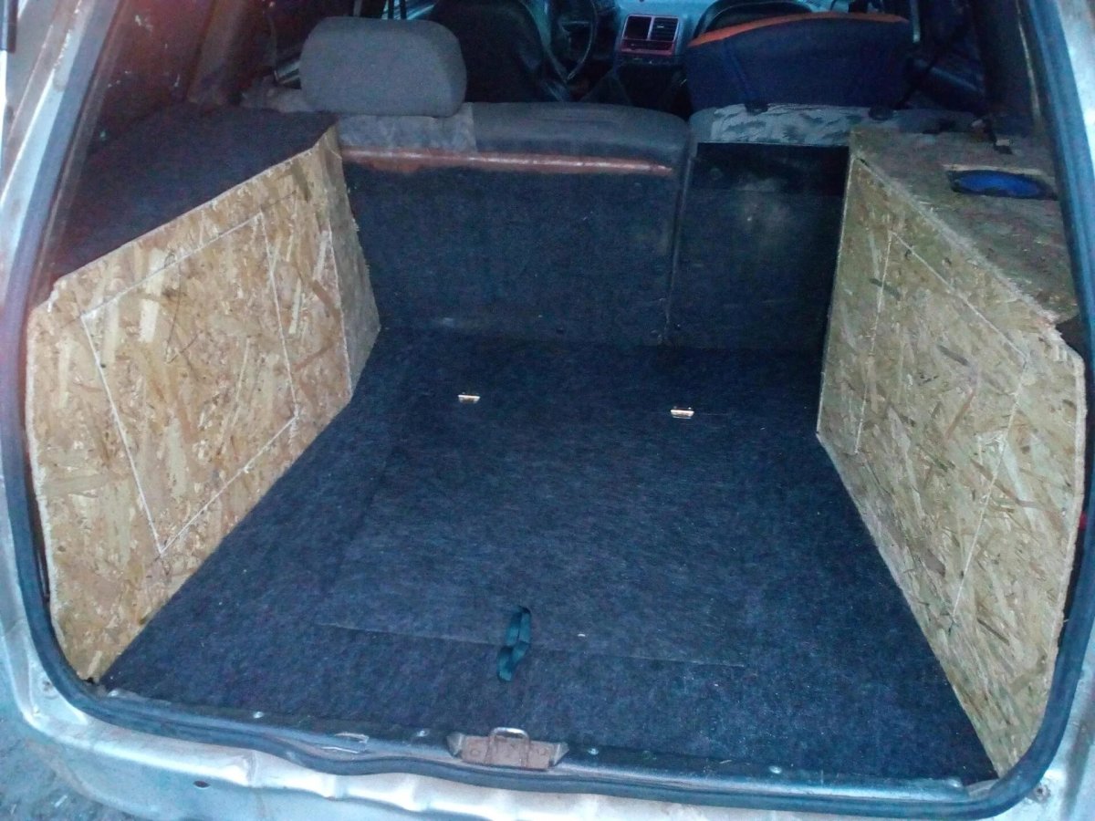 Ровный пол багажника ВАЗ 2111