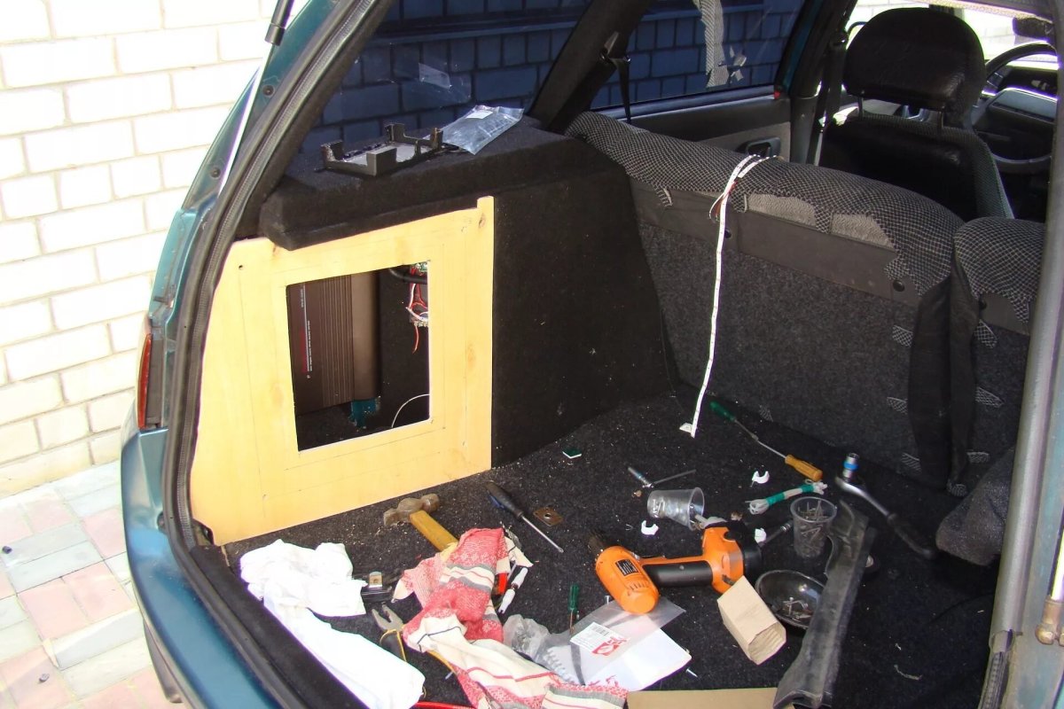 ВАЗ 2111 автозвук