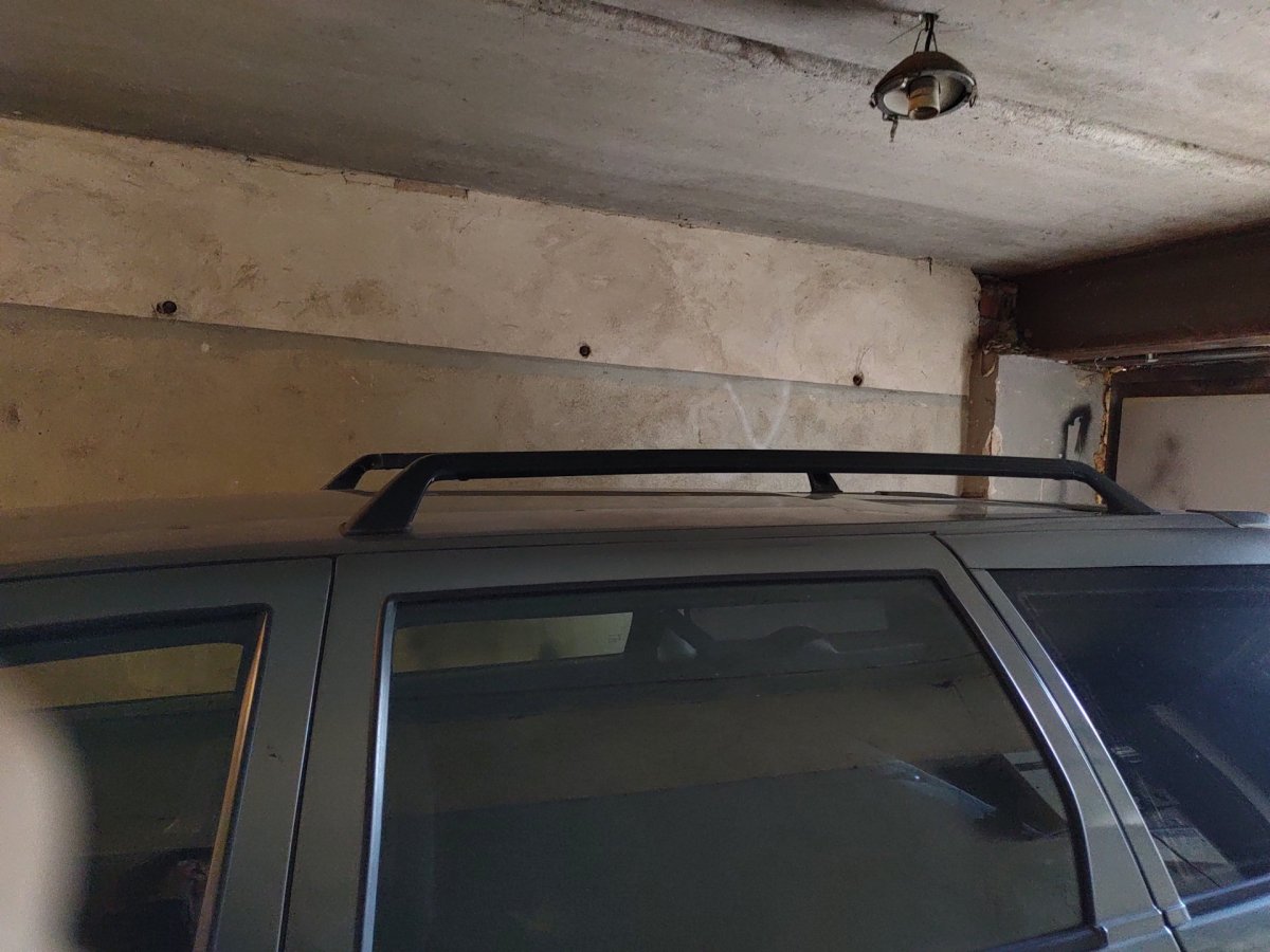 ВАЗ 2111 без рейлингов