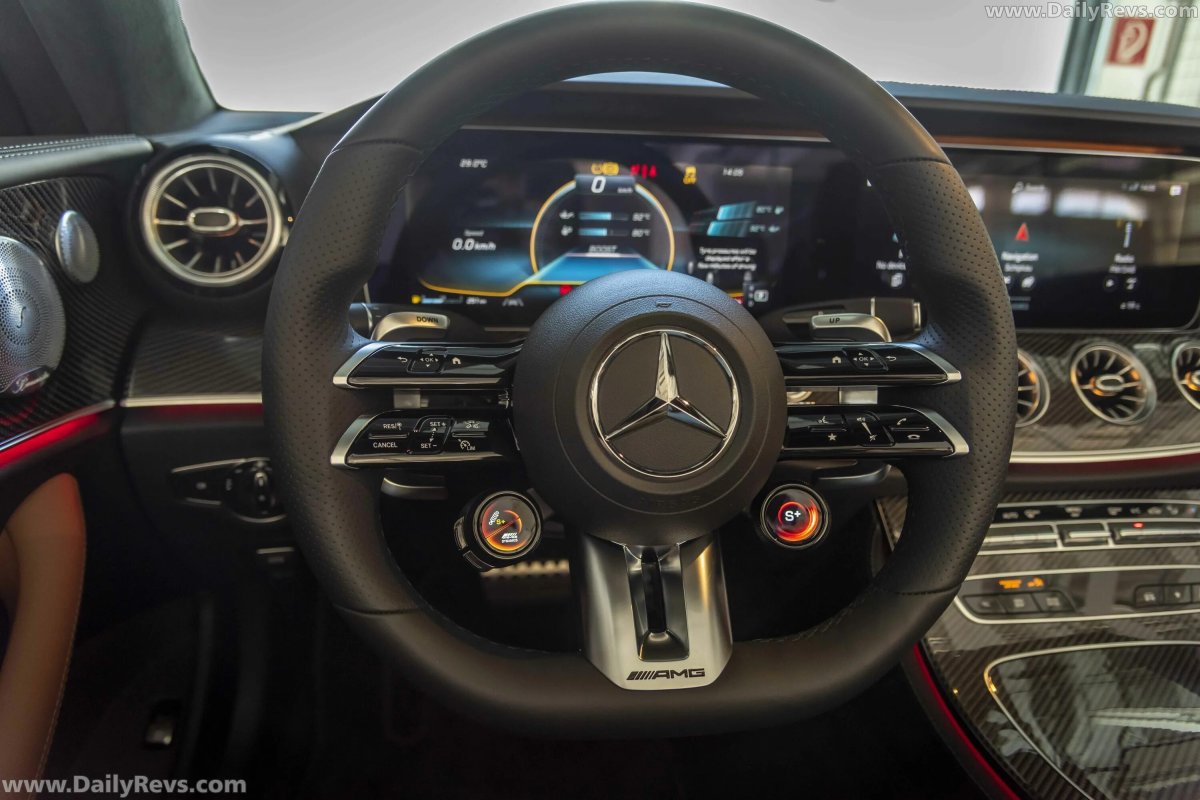 Mercedes e53 AMG салон