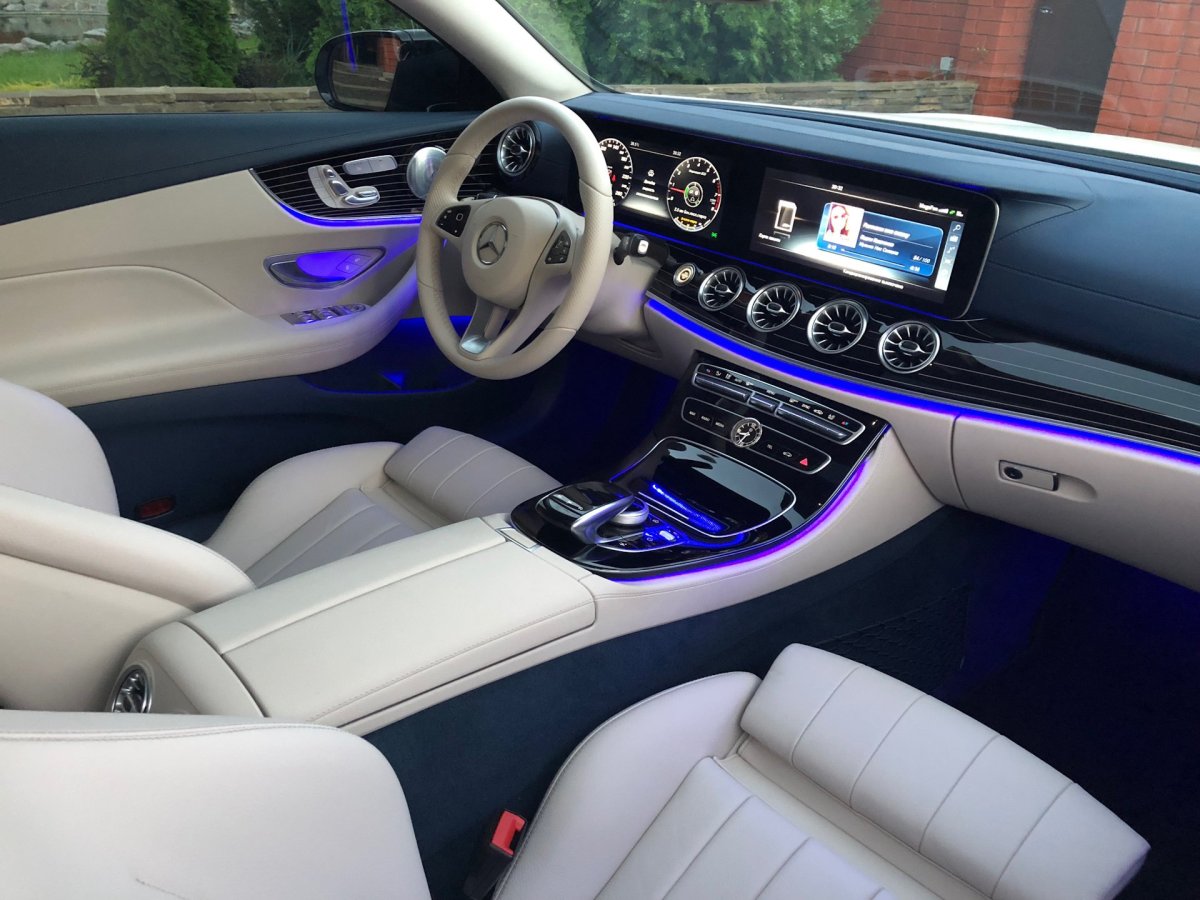 Мерседес е200 белый салон