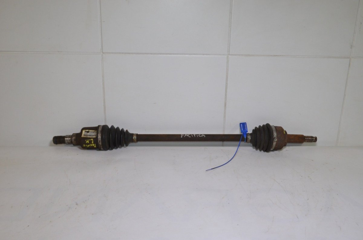 Сальник привода Додж Караван 2.4 автомат