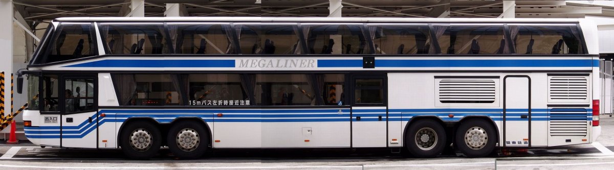 Автобус Neoplan Megaliner