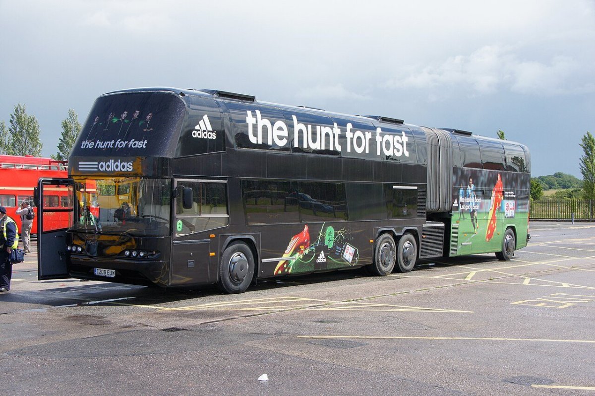 Неоплан джамбо круизер