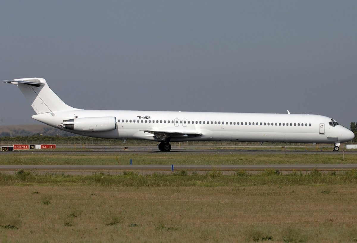 Макдоннелл Дуглас МД 82