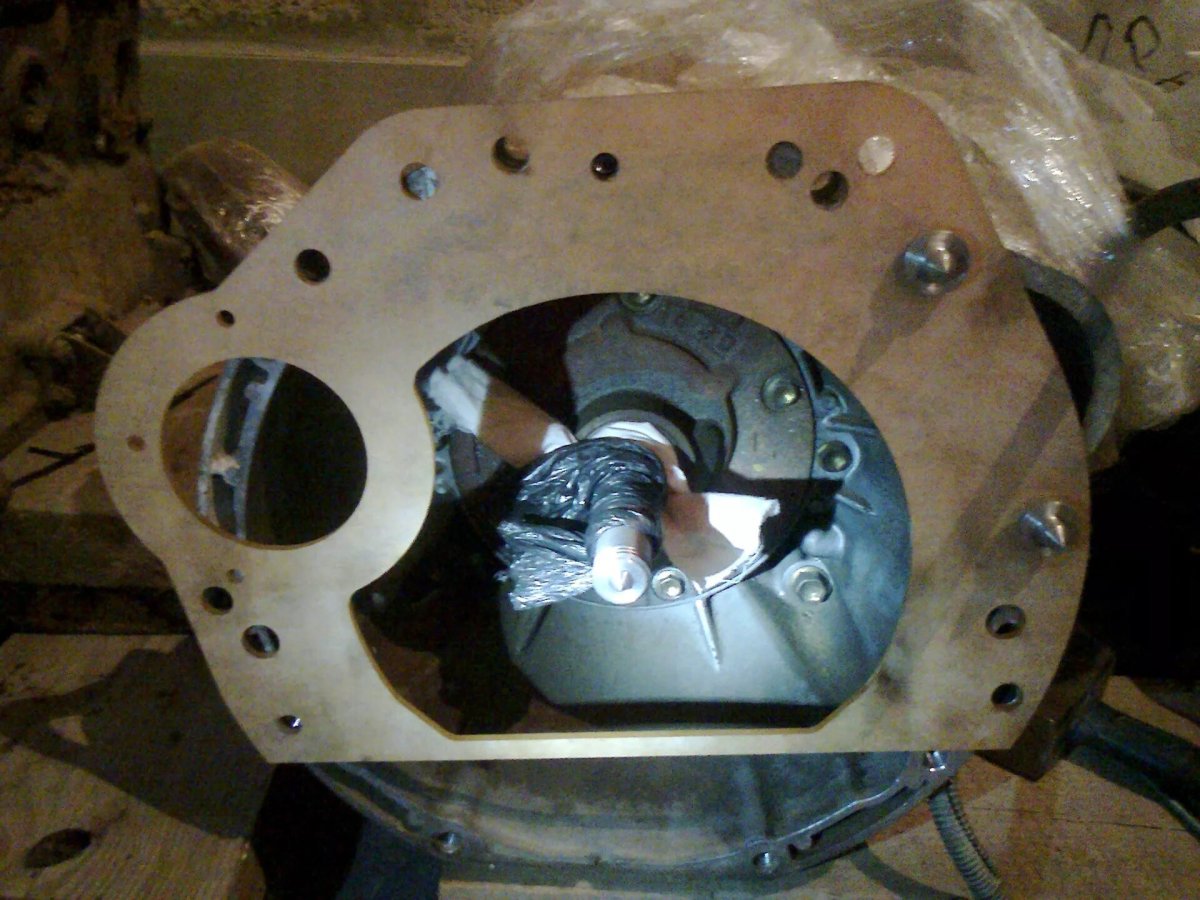 Переходная плита на КПП ВАЗ на двигатель 2112