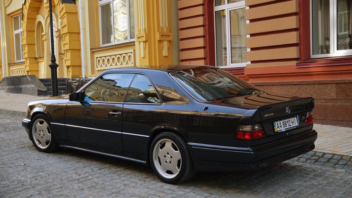 Мерседес w124 Coupe AMG