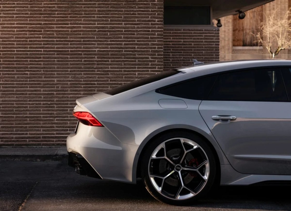 Ауди рс7 перфоманс 2024