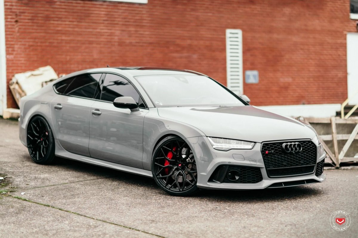 Audi rs7 белая