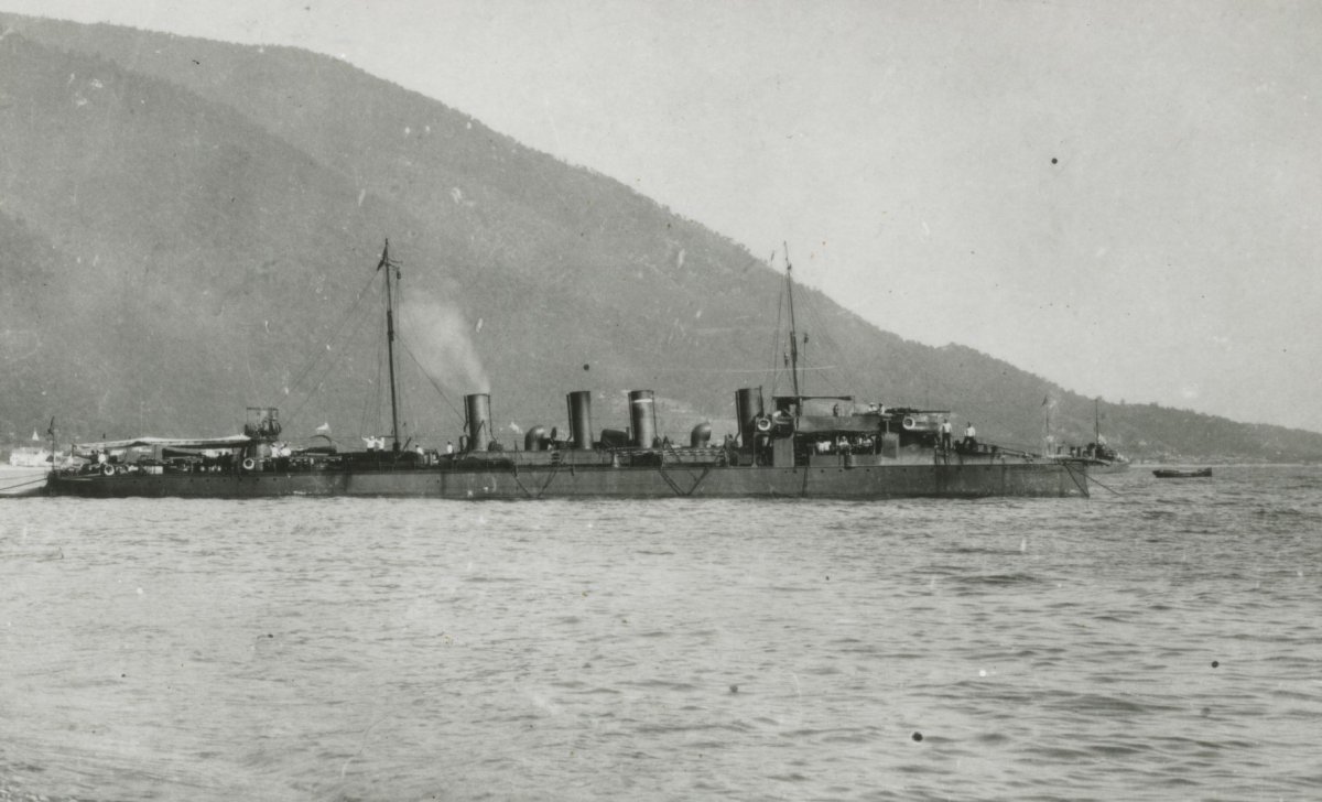 Миноносец лейтенант Пущин