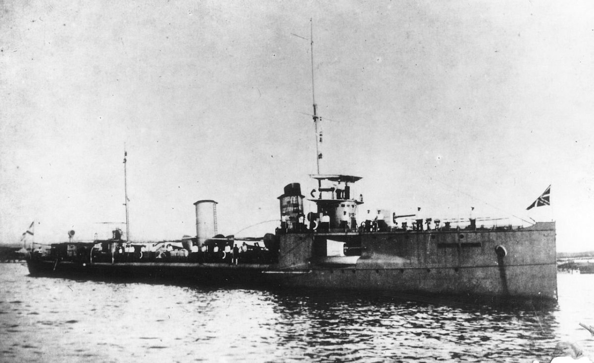 Минный крейсер лейтенант Шестаков